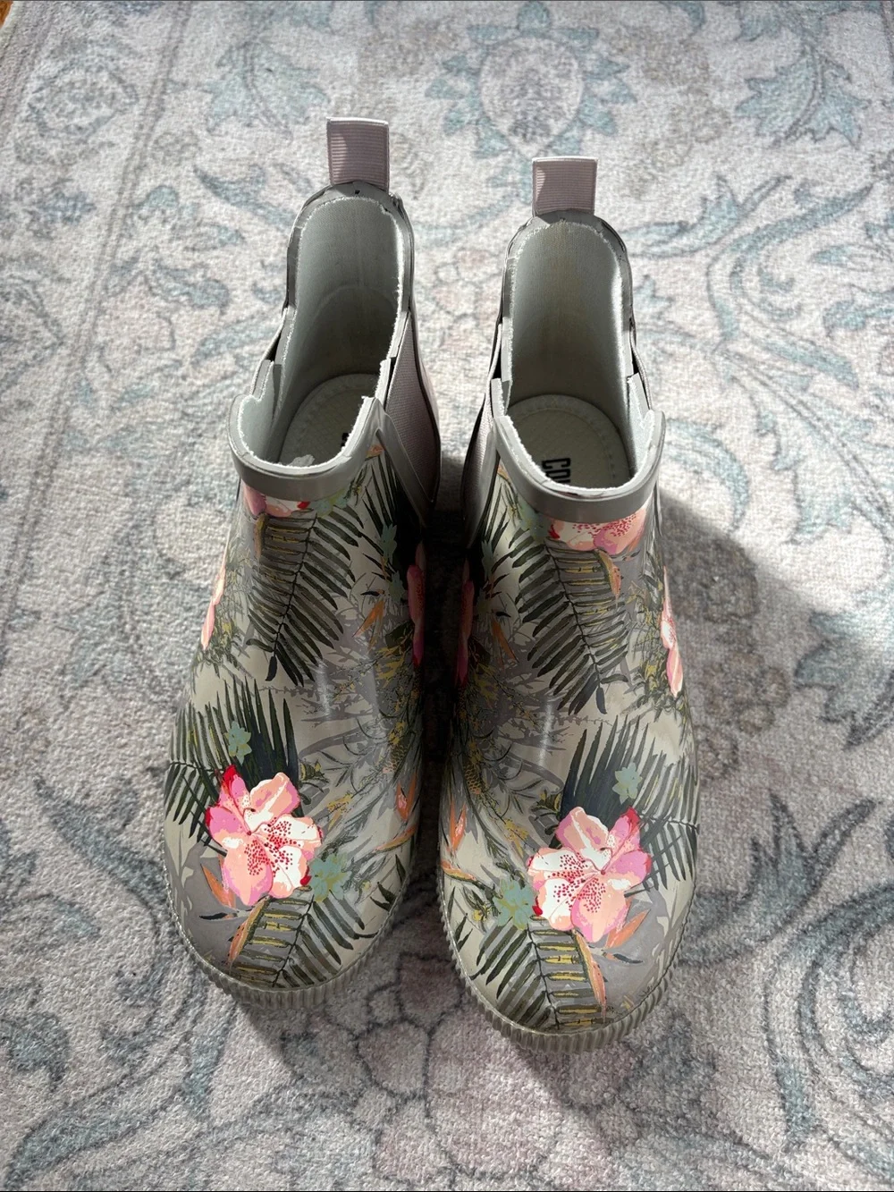 Cougar Regent Chelsea tropical floral rain boots